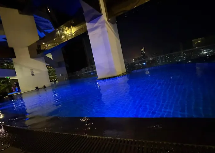 Barefoot Sanctuary Aparthotel Manila
