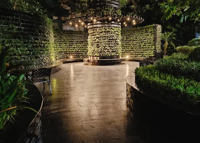 Barefoot Sanctuary Aparthotel Manila